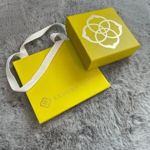 Kendra Scott jewelry gift box & bag
